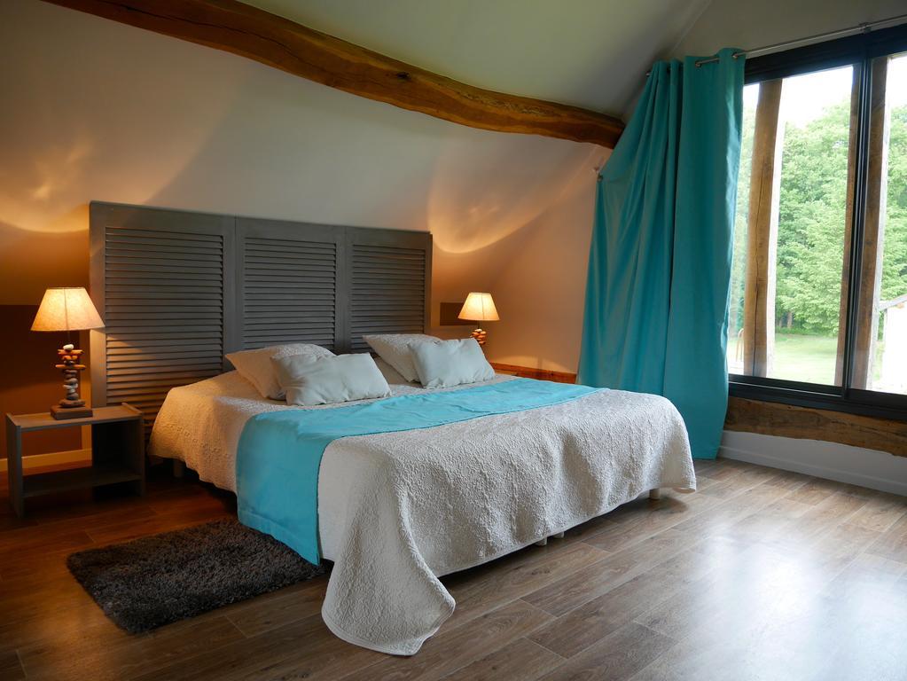 츄지수르세스 Chambre D'Hotes Domaine De La Pepiniere B&B 객실 사진